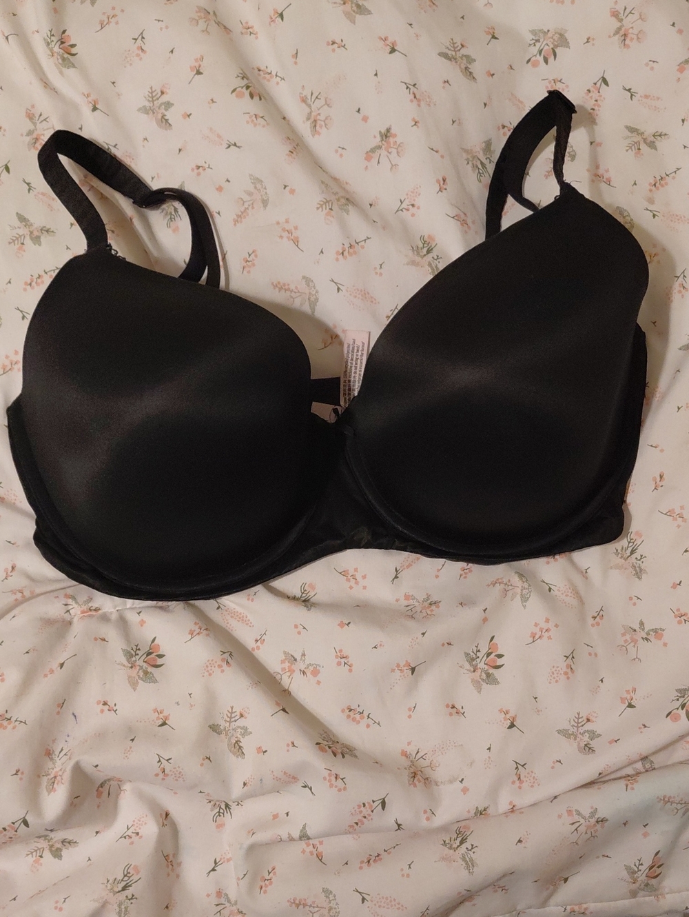 Victoria's Secret Black Smooth Molded T-Shirt Bra